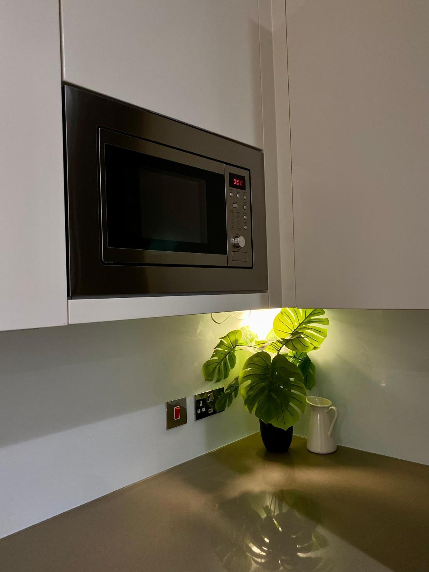 Spacious 2 Bedroom Penthouse Retreat Лондон Экстерьер фото