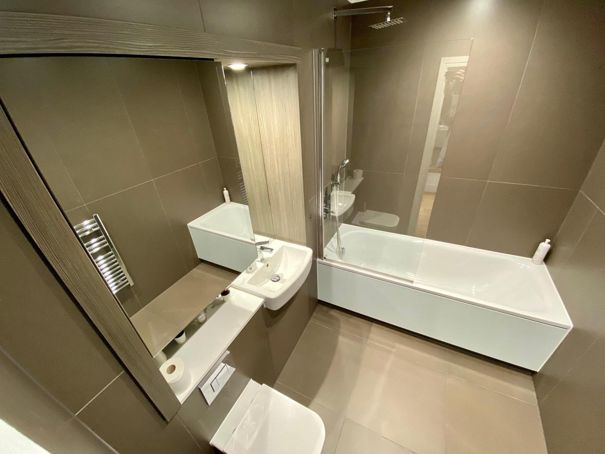 Spacious 2 Bedroom Penthouse Retreat Лондон Экстерьер фото