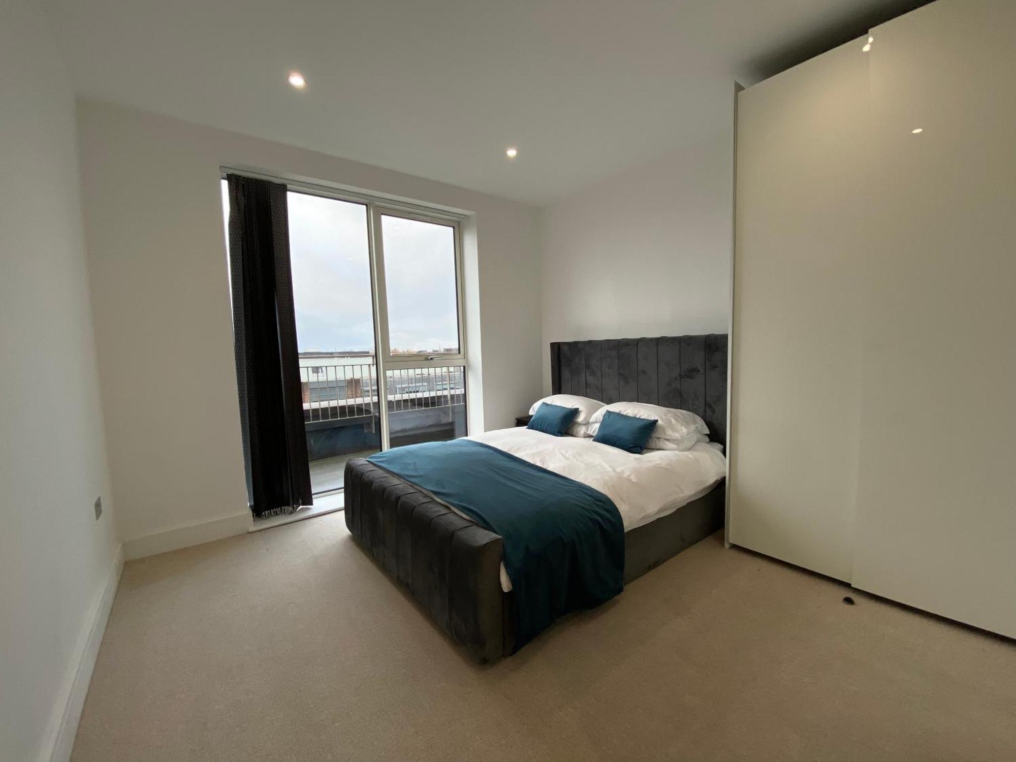 Spacious 2 Bedroom Penthouse Retreat Лондон Экстерьер фото